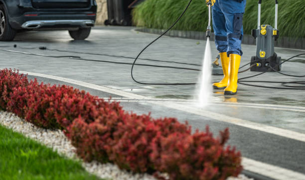 Why Choose Our Certified Pressure Washing Experts for Your Project Needs in Windsor Heights, IA?